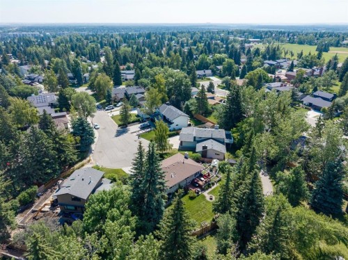 423 Canterbury Place Sw, Calgary, AB - Outdoor With View