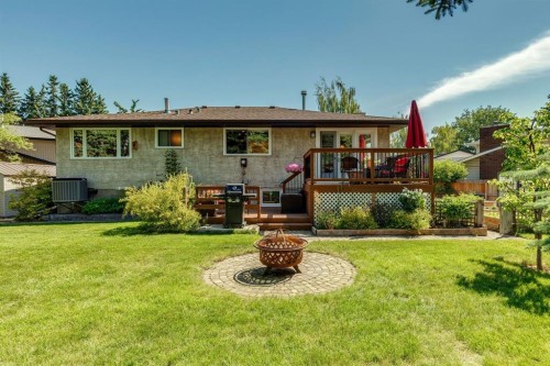 423 Canterbury Place Sw, Calgary, AB - Outdoor With Deck Patio Veranda