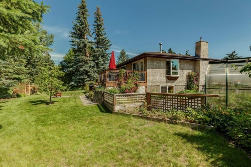 423 Canterbury Place Sw, Calgary, AB - Outdoor With Deck Patio Veranda