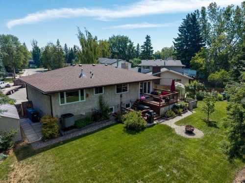 423 Canterbury Place Sw, Calgary, AB - Outdoor