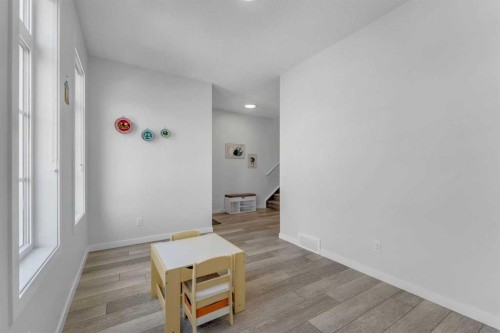 97 Corner Glen Way Ne, Calgary, AB - Indoor Photo Showing Other Room