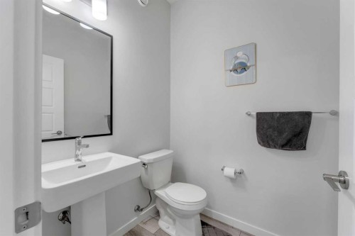97 Corner Glen Way Ne, Calgary, AB - Indoor Photo Showing Bathroom