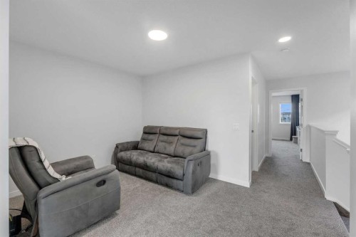 97 Corner Glen Way Ne, Calgary, AB - Indoor Photo Showing Other Room