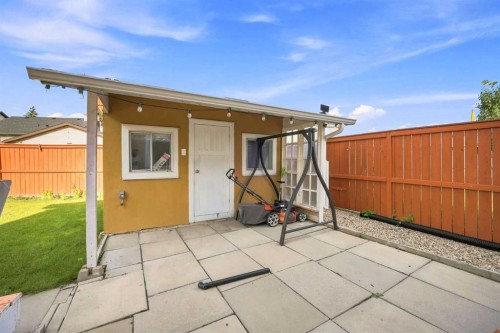 278 Martha'S Manor Ne, Calgary, AB 