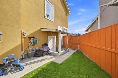278 Martha'S Manor Ne, Calgary, AB 
