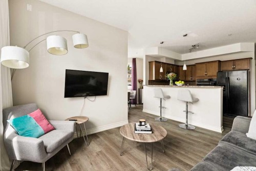 342-26 Val Gardena View Sw, Calgary, AB - Indoor