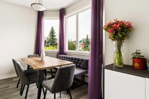 342-26 Val Gardena View Sw, Calgary, AB - Indoor Photo Showing Dining Room