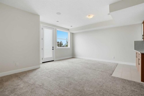 3817 Centre A Street Ne, Calgary, AB - Indoor Photo Showing Other Room