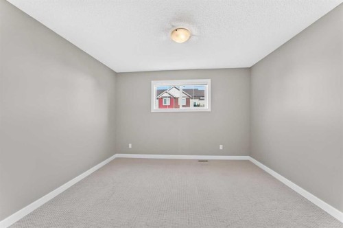 141 Pantego Lane Nw, Calgary, AB - Indoor Photo Showing Other Room
