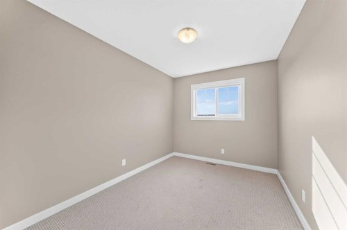 141 Pantego Lane Nw, Calgary, AB - Indoor Photo Showing Other Room