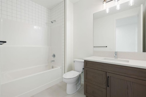 116 Sunrise Heath, Cochrane, AB - Indoor Photo Showing Bathroom