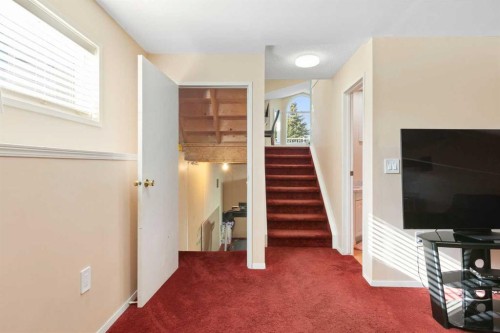 331 Coverdale Court Ne, Calgary, AB - Indoor Photo Showing Other Room
