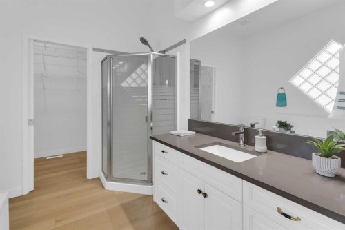 99 Edgeridge View Nw, Calgary, AB - Indoor Photo Showing Bathroom