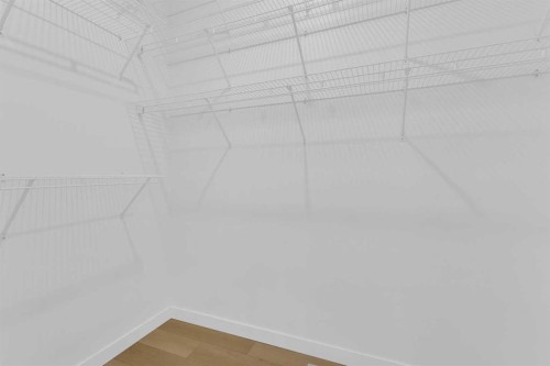 99 Edgeridge View Nw, Calgary, AB - Indoor With Storage