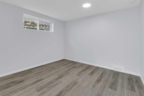 99 Edgeridge View Nw, Calgary, AB - Indoor Photo Showing Other Room