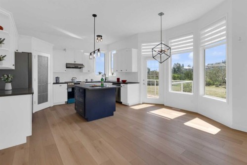 99 Edgeridge View Nw, Calgary, AB - Indoor Photo Showing Kitchen With Upgraded Kitchen