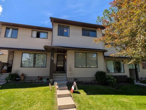 30-380 Bermuda Drive Nw, Calgary, AB - Outdoor With Facade