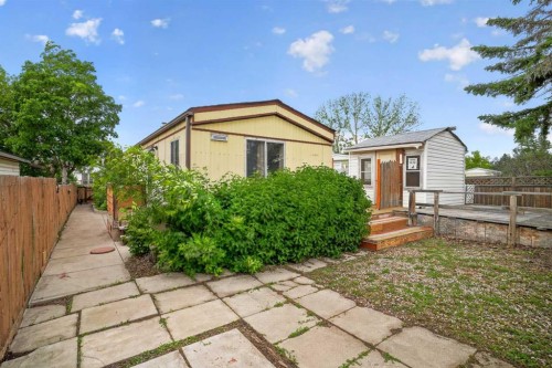 224 Huntwell Road Ne, Calgary, AB - Outdoor