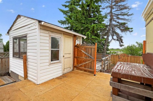 224 Huntwell Road Ne, Calgary, AB - Outdoor With Exterior