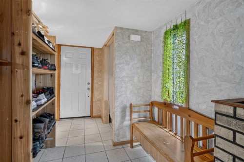224 Huntwell Road Ne, Calgary, AB - Indoor