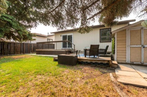 167 Deerpath Court Se, Calgary, AB - Outdoor With Deck Patio Veranda With Exterior