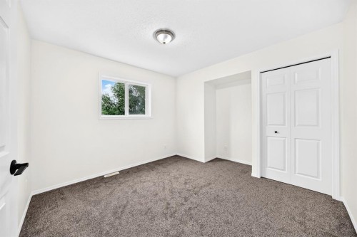 262 Coventry Court Ne, Calgary, AB - Indoor Photo Showing Other Room