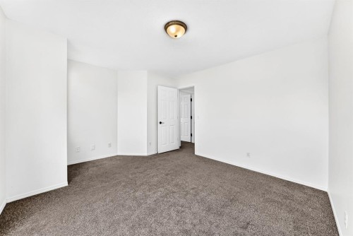 262 Coventry Court Ne, Calgary, AB - Indoor Photo Showing Other Room