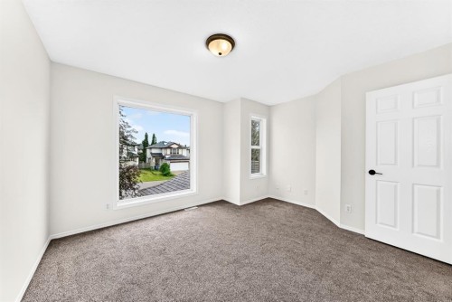 262 Coventry Court Ne, Calgary, AB - Indoor Photo Showing Other Room