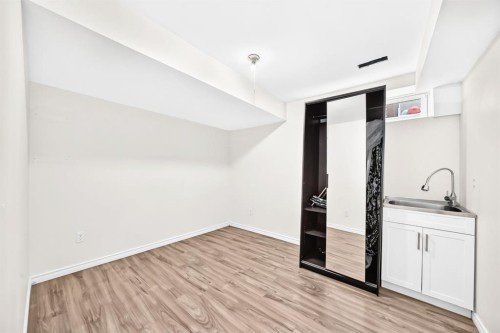 262 Coventry Court Ne, Calgary, AB - Indoor Photo Showing Other Room
