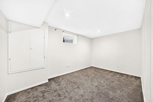 262 Coventry Court Ne, Calgary, AB - Indoor Photo Showing Other Room