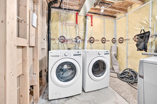 262 Coventry Court Ne, Calgary, AB - Indoor Photo Showing Laundry Room