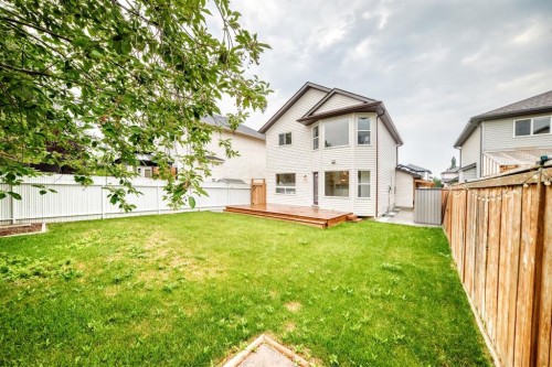 262 Coventry Court Ne, Calgary, AB - Outdoor