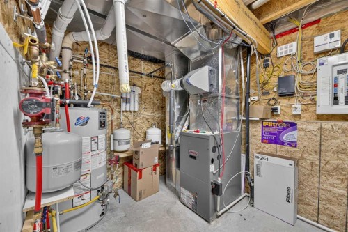 41 Deer Coulee Drive, Didsbury, AB - Indoor Photo Showing Basement