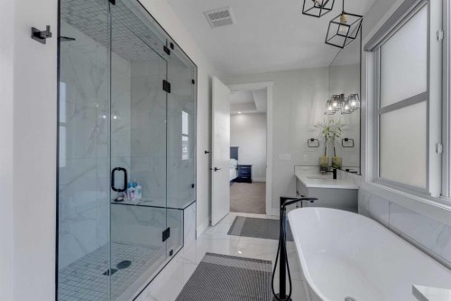 32 Waterford Terrace, Chestermere, AB - Indoor Photo Showing Bathroom