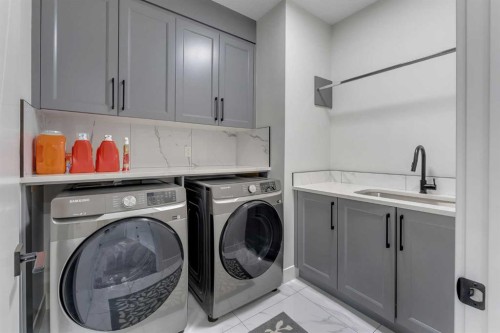 32 Waterford Terrace, Chestermere, AB - Indoor Photo Showing Laundry Room
