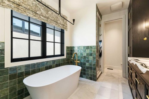 82 Valour Circle Sw, Calgary, AB - Indoor Photo Showing Bathroom