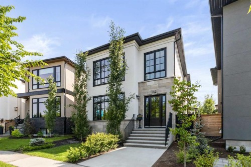 82 Valour Circle Sw, Calgary, AB - Outdoor With Facade