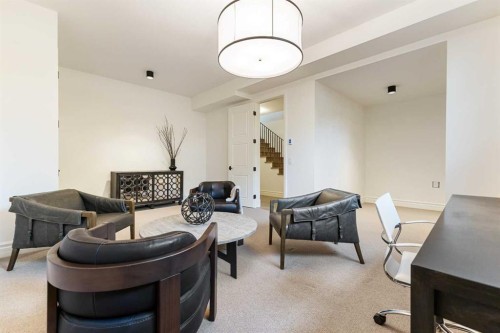 82 Valour Circle Sw, Calgary, AB - Indoor