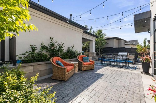 82 Valour Circle Sw, Calgary, AB - Outdoor