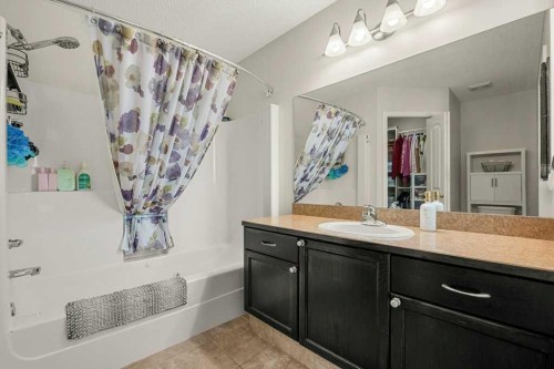13061 Coventry Hills Way Ne, Calgary, AB - Indoor Photo Showing Bathroom