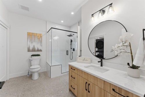 12 Prominence Point Sw, Calgary, AB - Indoor Photo Showing Bathroom