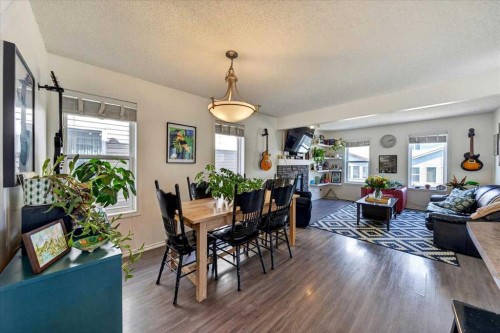 194 Everoak Gardens Sw, Calgary, AB - Indoor