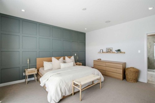 2-4733 17 Avenue Nw, Calgary, AB - Indoor Photo Showing Bedroom