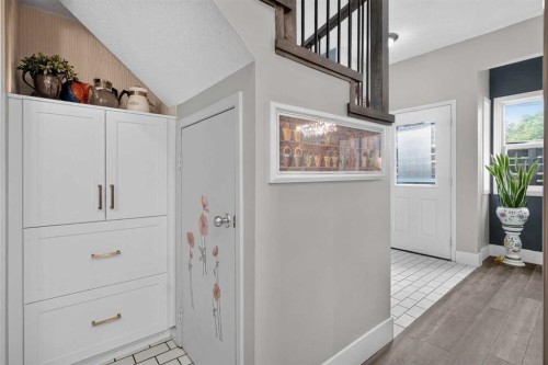 107-1615 13 Avenue Sw, Calgary, AB - Indoor Photo Showing Other Room