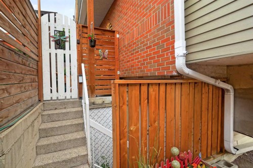 107-1615 13 Avenue Sw, Calgary, AB - Outdoor With Exterior