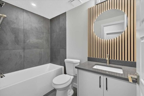 36 Heartwood Lane Se, Calgary, AB - Indoor Photo Showing Bathroom