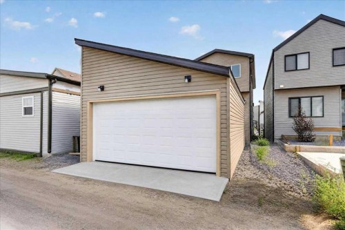 36 Heartwood Lane Se, Calgary, AB - Outdoor