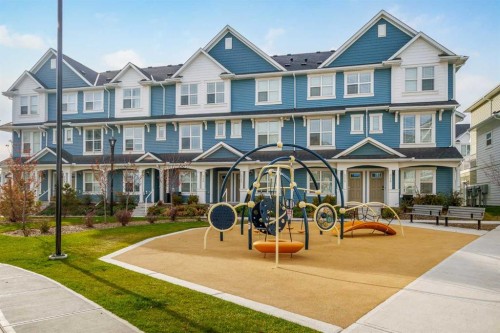 628 Copperstone Manor Se, Calgary, AB - Outdoor With Facade