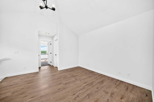 182 Lanark Gate Se, Airdrie, AB - Indoor Photo Showing Other Room