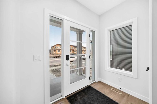 182 Lanark Gate Se, Airdrie, AB - Indoor Photo Showing Other Room